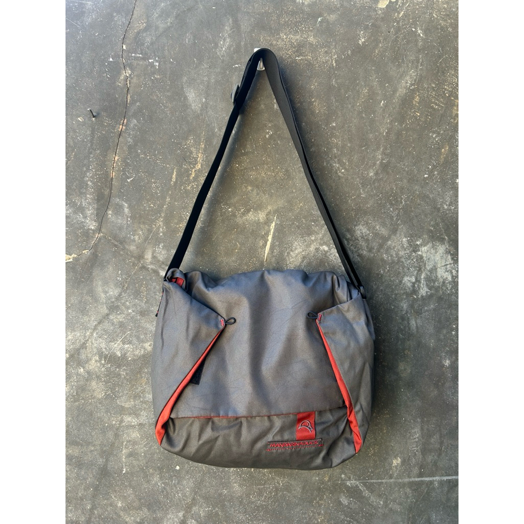 Tas Selempang Mandarina Duck