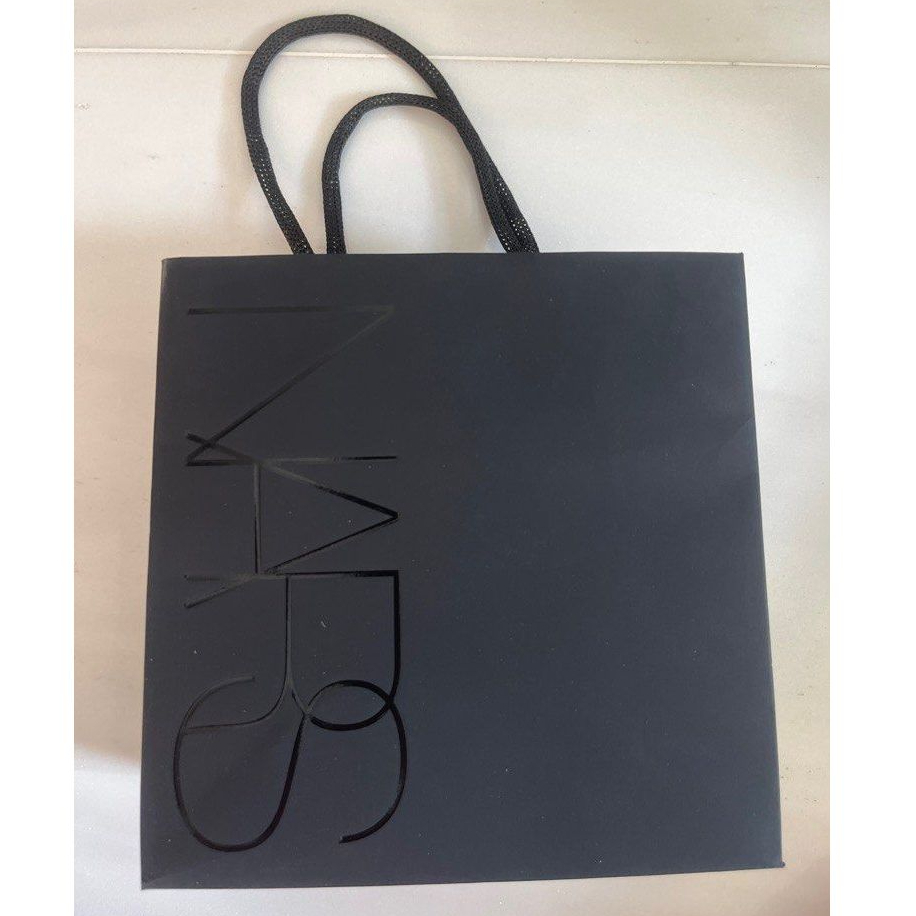 

Paperbag Nars - Doff Hitam