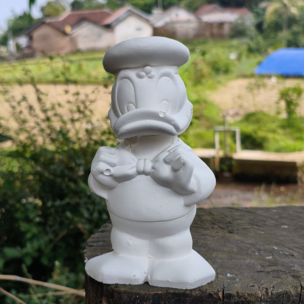 patung gypsum lukis krakter 3D