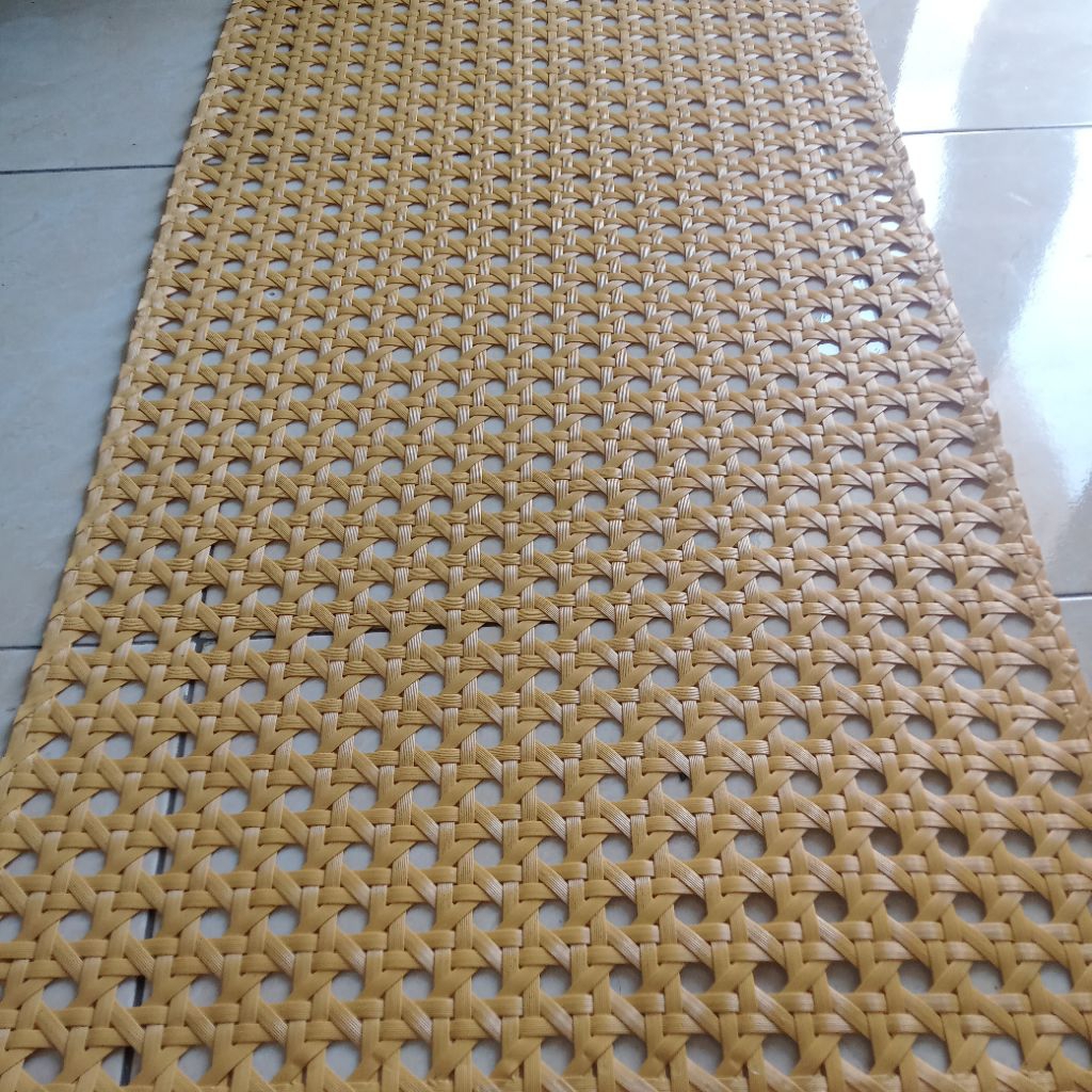 Lembaran Anyaman Rotan Sintetis Motif Kembang Tanjung