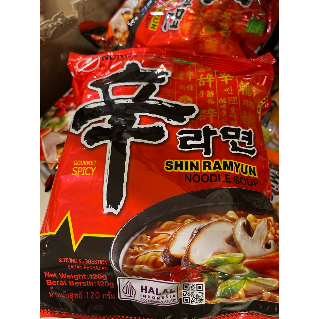 

NongShim Shin Ramyun Noodle Soup 120 gr