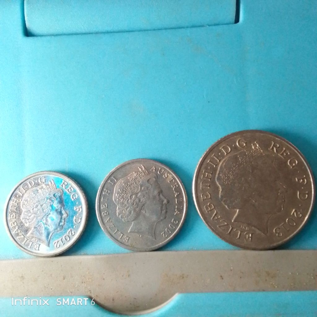 koleksi koin kuno asing elizabeth ll