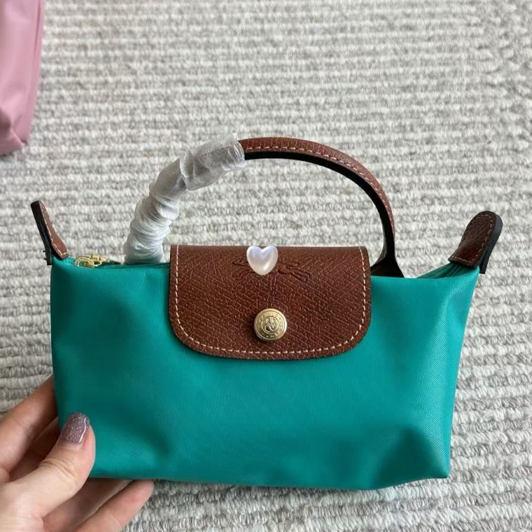 Pre Order Tas Selempang Mini Wanita Desain Simple Elegan Ukuran 17x10cm Ringan Kapasitas Besar Cocok