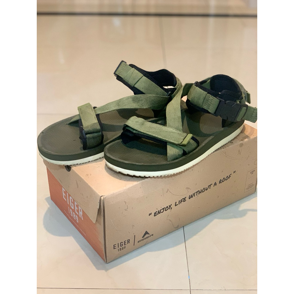 sandal gunung eiger