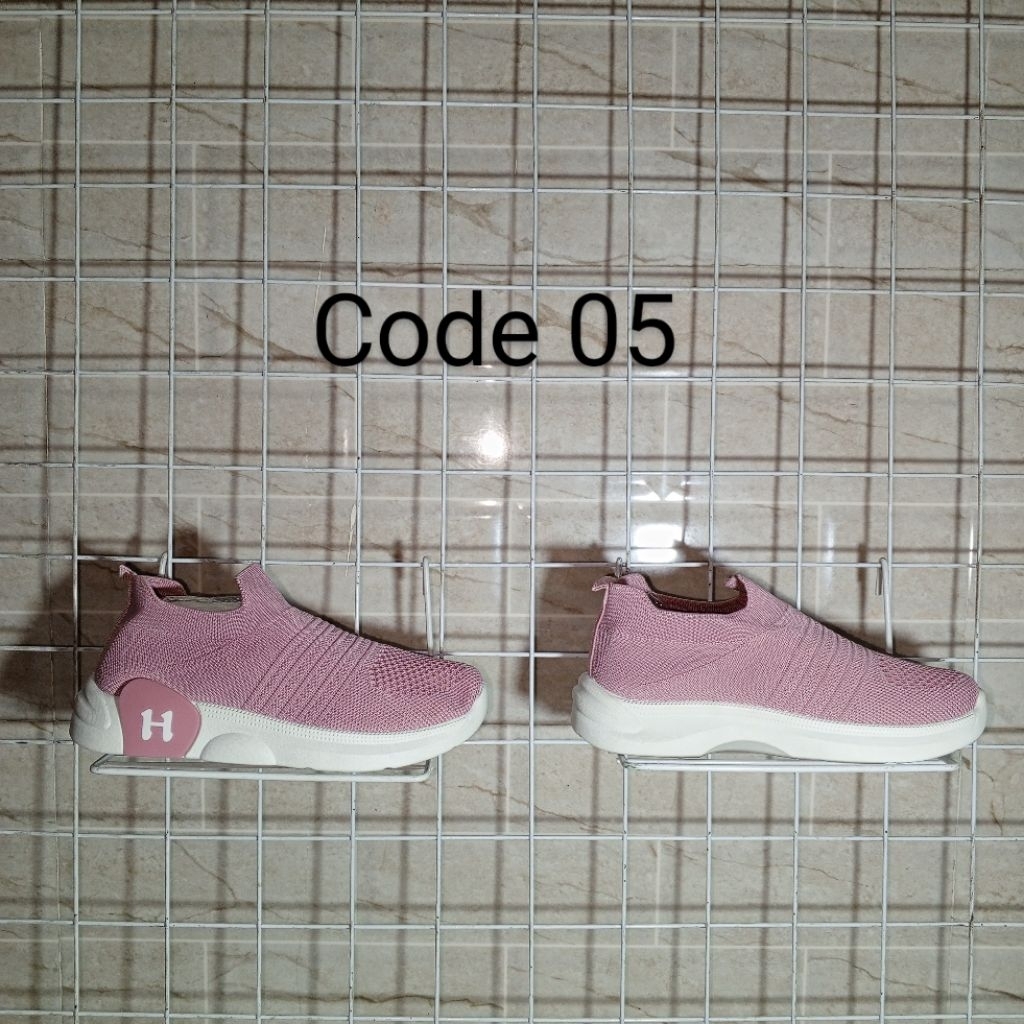 sepatu sneakers cascual pria & wanita anak nyaman, ringan, stylish HENNOV PROATT KIDS FIETA COLLIN