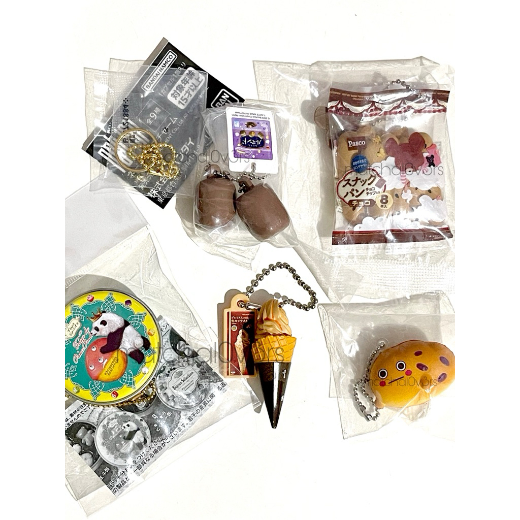 [READY STOCK] VARIOUS TRINKETS GOTOCHI GASHAPON CAPSULE TOY JAPAN SQUISHY BREAD PASCO THE BEARS' SCH