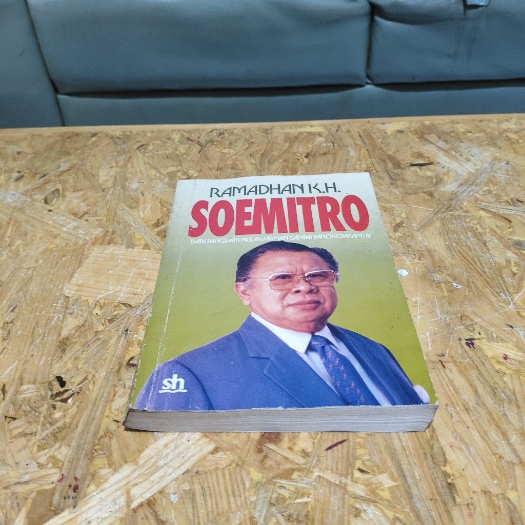 Buku Soemitro Ramadhan K.H.