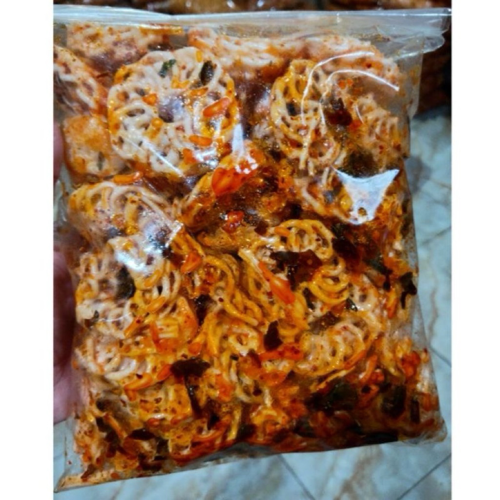 

Seblak kerupuk rafael / kerupuk pedo bantat pedas daun jeruk kemasan 250 gram seblak kering pedas gurih khas Bandung