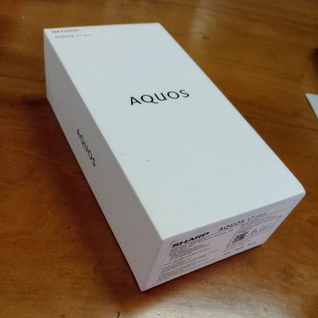 HP Sharp Aquos V7 Plus