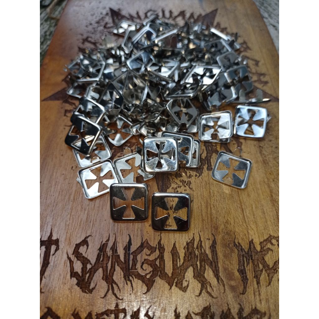 PIN INDEPENDENT KERAH BAJU TOPI MUT UNTUNG PANGKAT TNI POLRI PASKIBRA