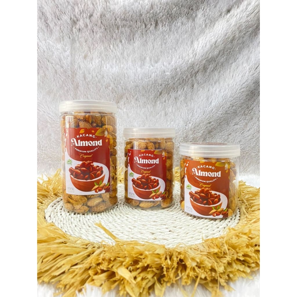 

Kacang Almond Premium kemasan toples