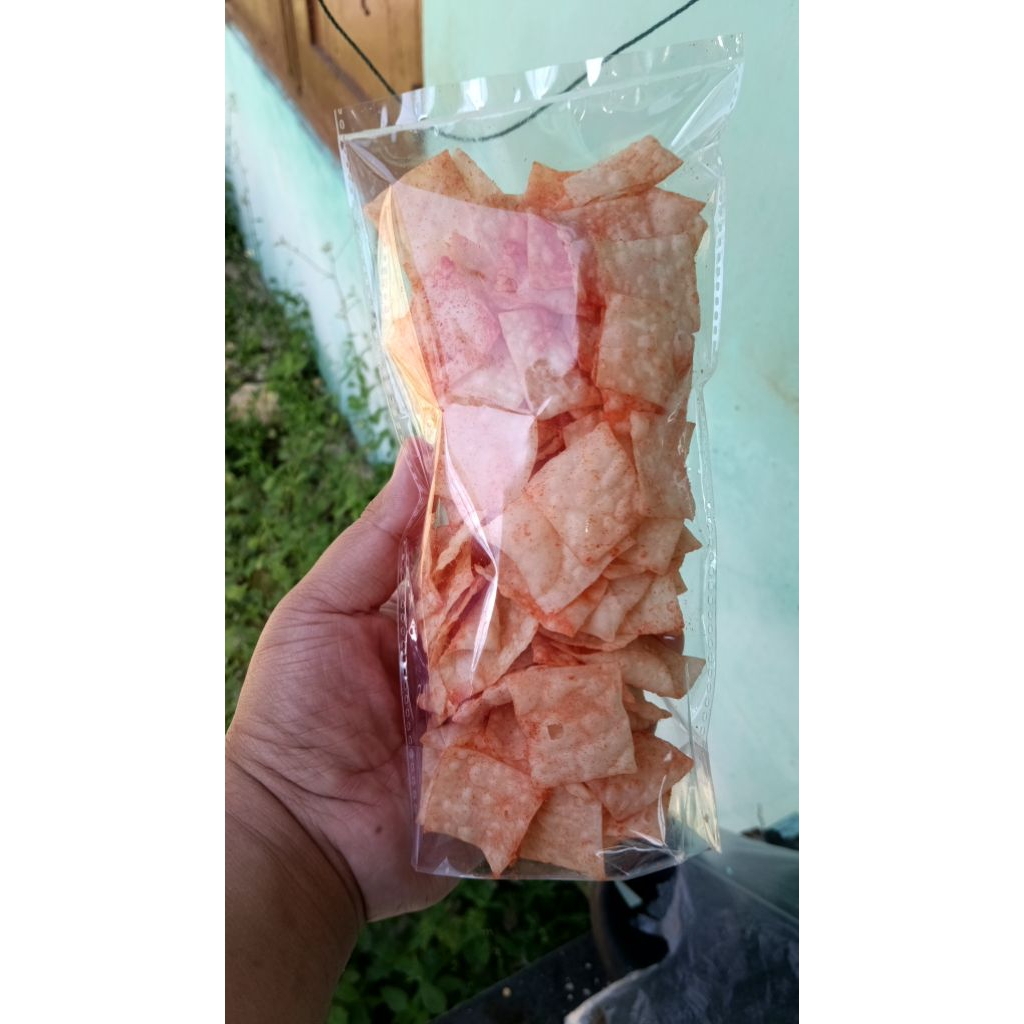 

kripik kulit pangsit sederhana