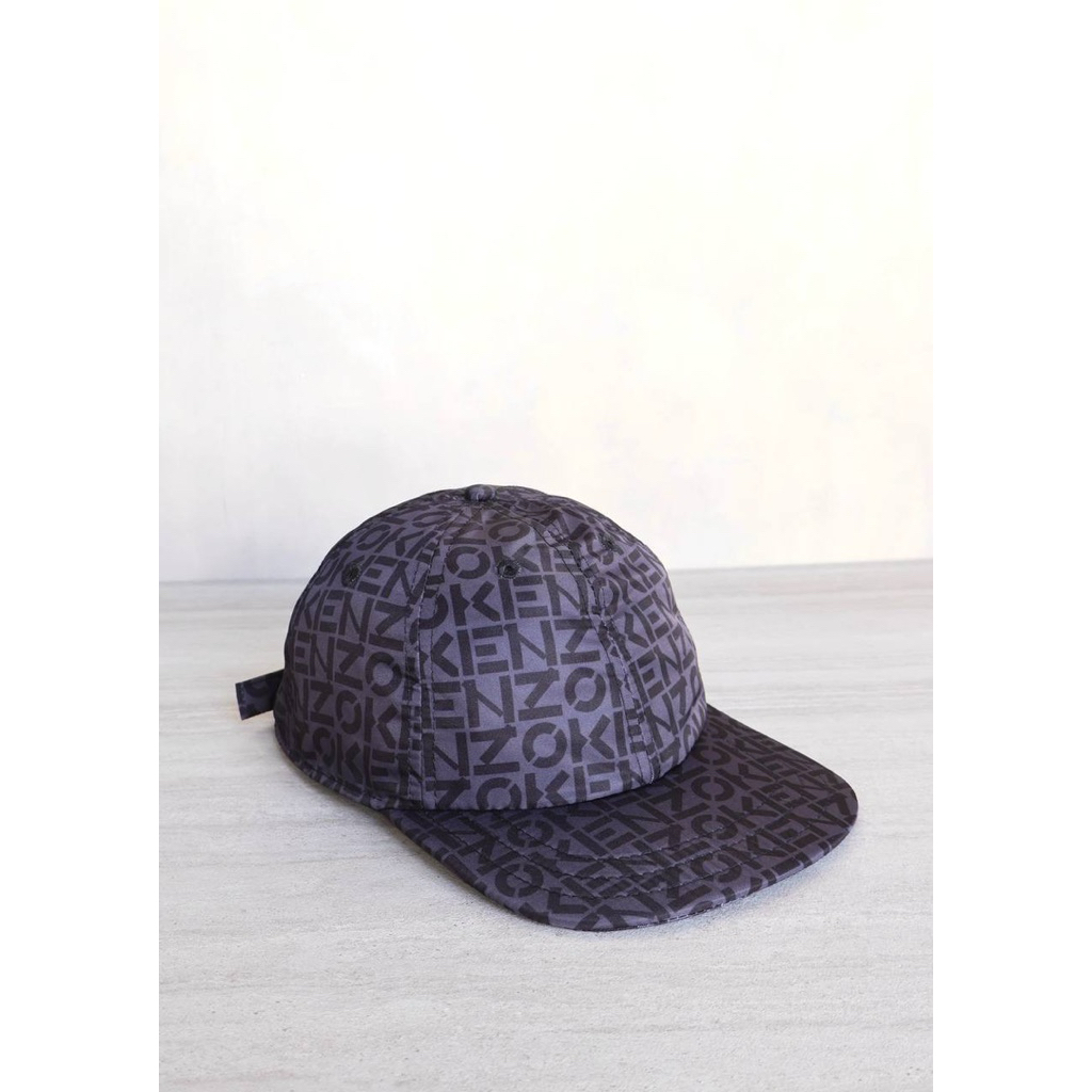 KENZO MONOGRAM LOGO SNAPBACK CAP IN CHARCOAL BLACK