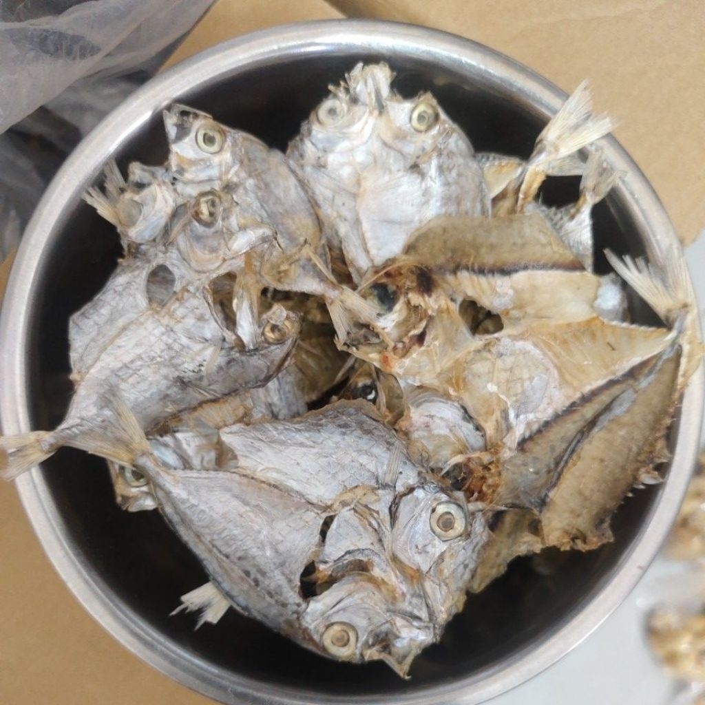 

Ikan Petek / cotek belah tawar 100gr