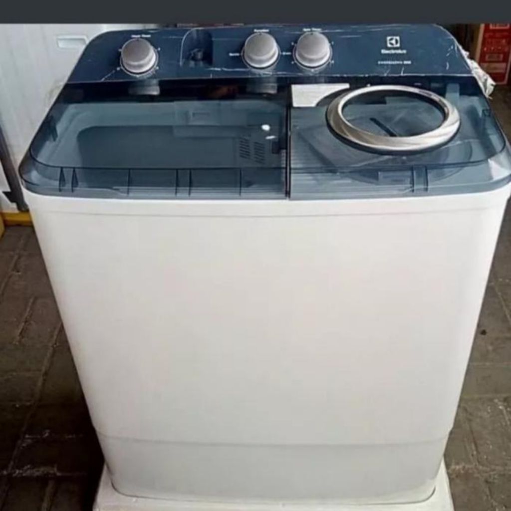 Preloved mesin cuci electrolux bekas 8kg
