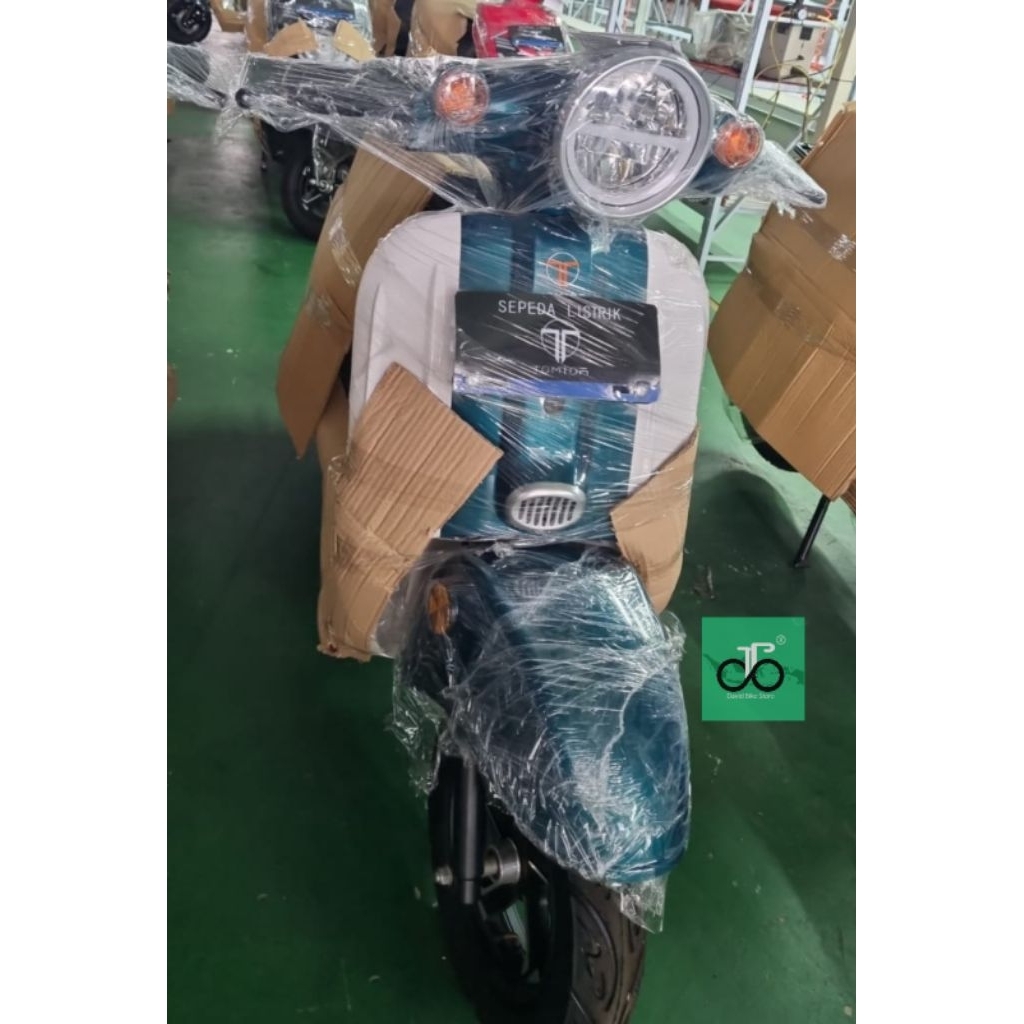Sepeda Motor Listrik Tomida Scooty TERBARU (model vespa)