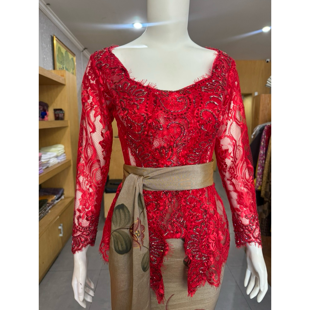 kebaya brokat payet merah