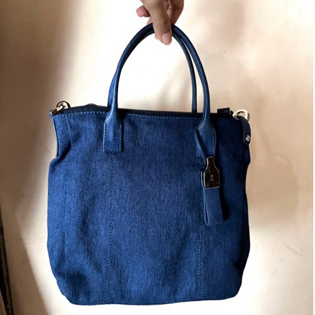 Preloved Tas Dya Dhairya Laura 25