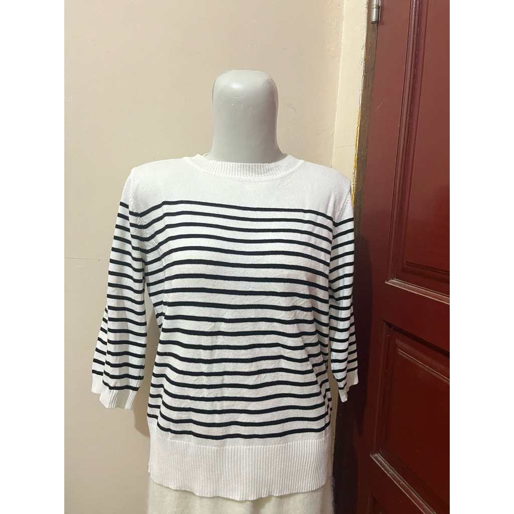soft knit stripe tee salur look a like uniqlo (preloved)