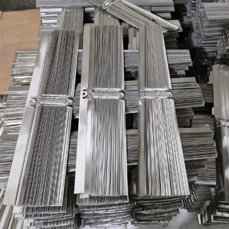 

100pcs klem seng kalender ukuran 32 34 35 36 38 42 44 46 , Stok baru tidak berkarat termurah