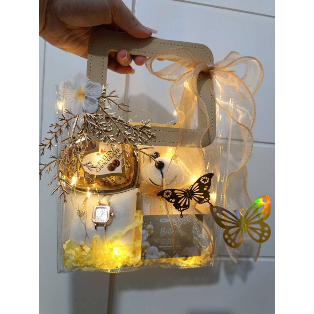 

KADO ULTAH / KADO VALENTINE / KADO WISUDA / KADO ANNIVERSARY / GIFT / HAMPERS / KADO / BONEKA / COKLAT