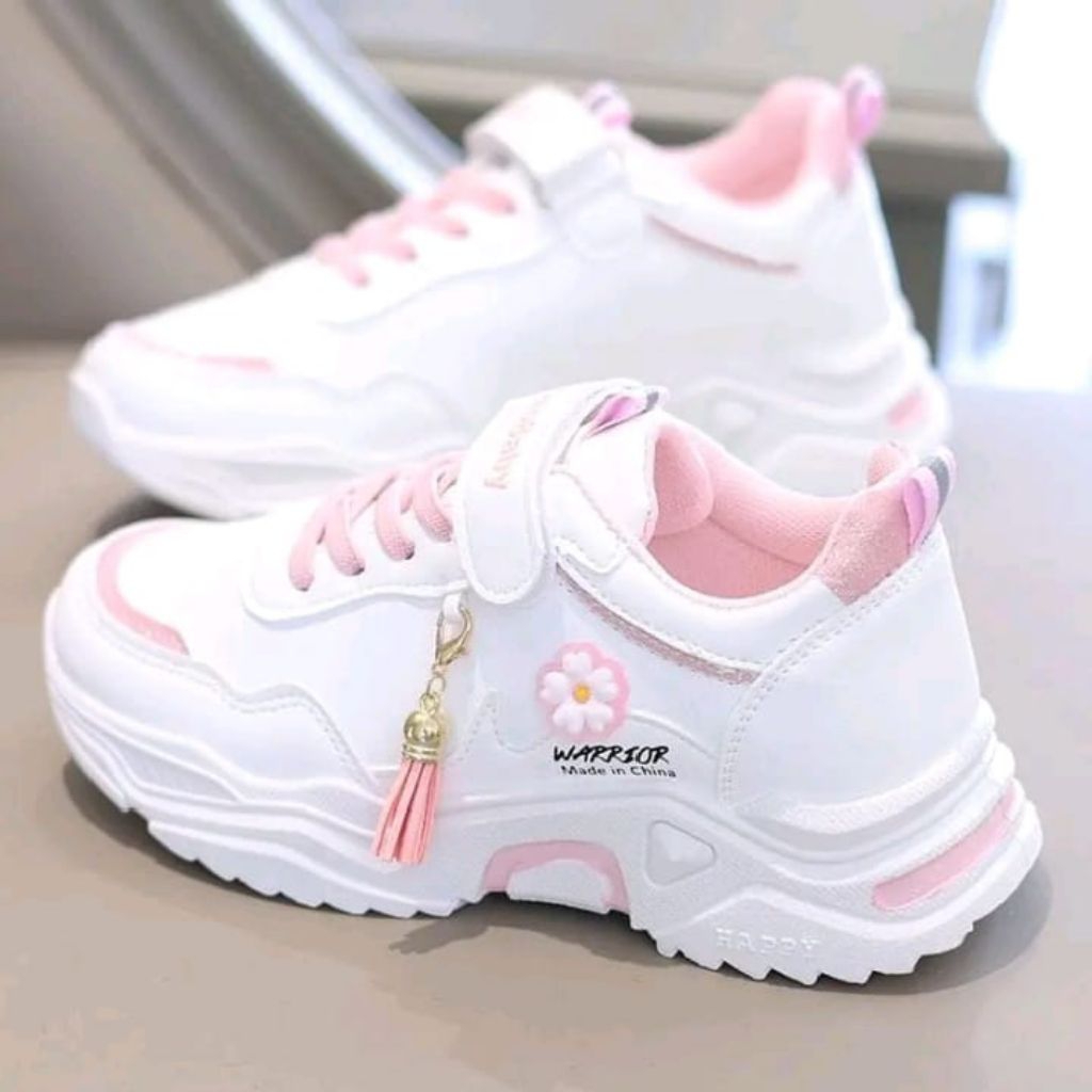 Sepatu Sneakers Anak Perempuan Warrior Flower Terbaru-Sepatu Sneakers Korea Anak Perempuan Wrr-01-Se
