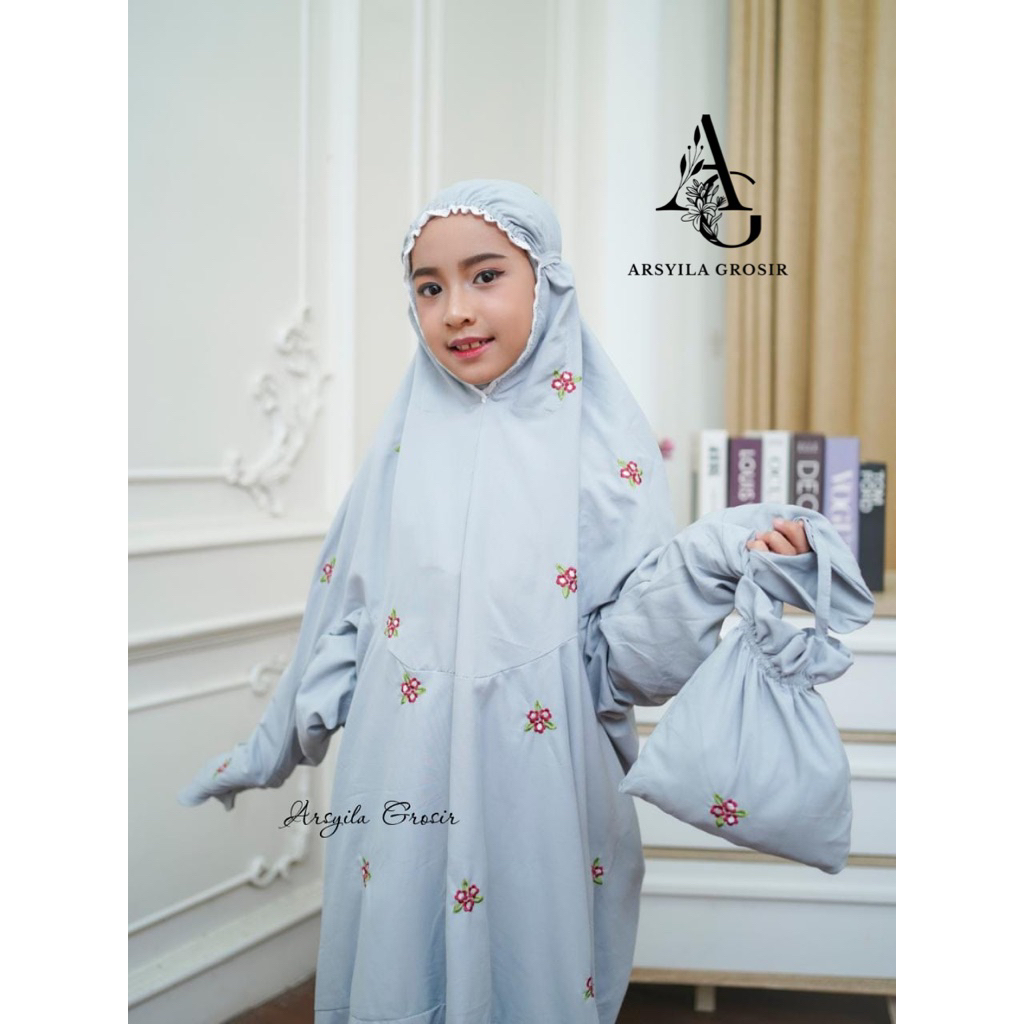 Arsyila_Mukenah Terusan Anak Remaja Hulwa Lajuran Travelling SD Smp Dewasa Katun Adem