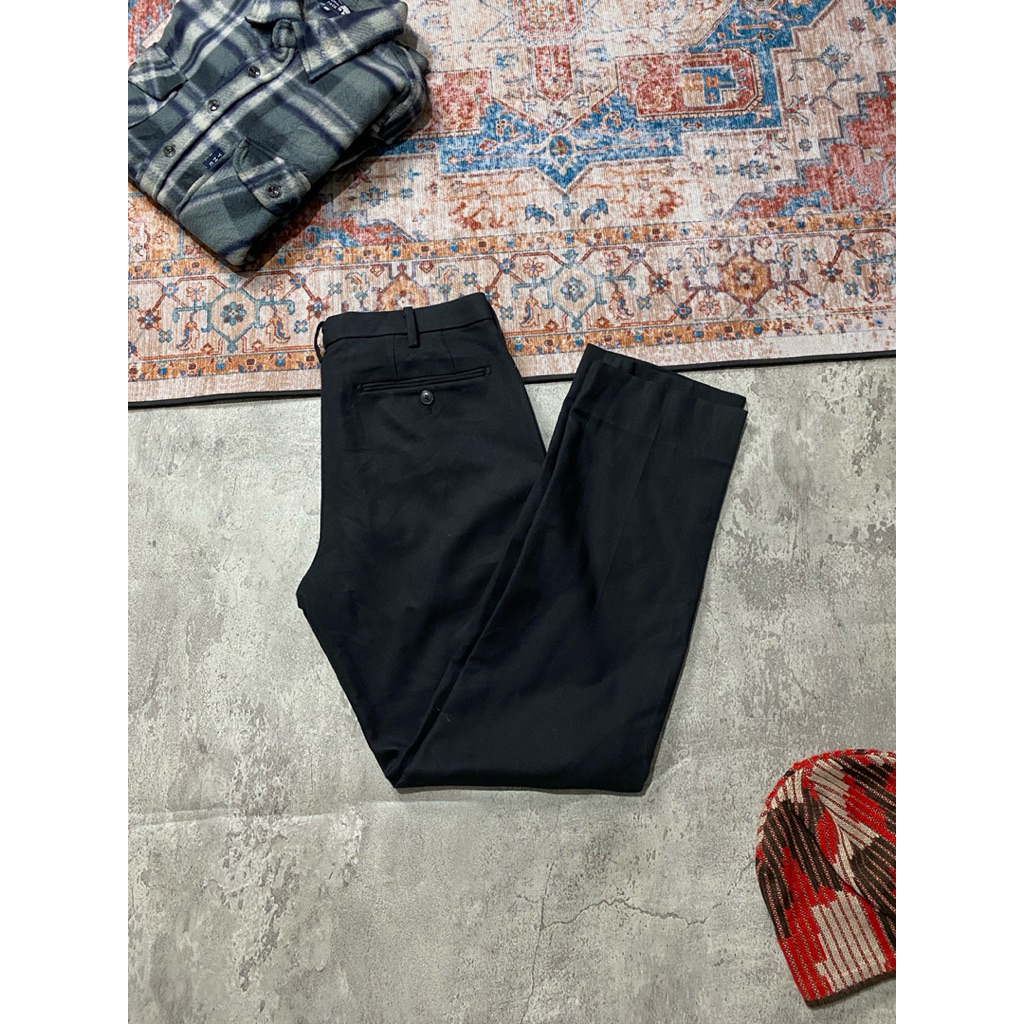 LONGPANTS CHINOS UNIQLO BLACK BASIC HEATTECH