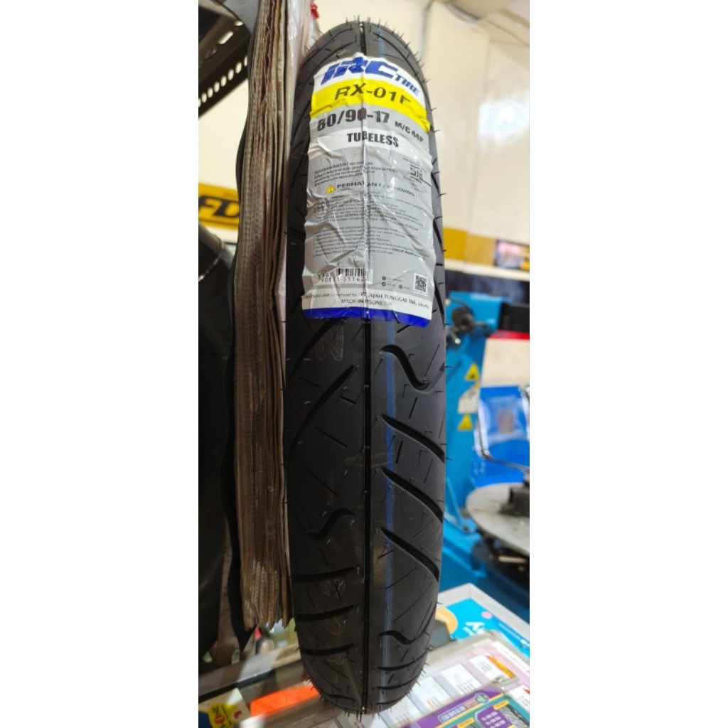 BAN TUBELESS SIZE 80/90-17 MERK IRC TIPE RX-01F ROAD WINNER