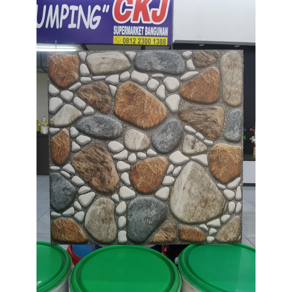 KERAMIK LANTAI KASAR / KERAMIK GARASI / KERAMIK CARPORT ARES 40X40 DAVINCI COKLAT MOTIF BATU ALAM MA