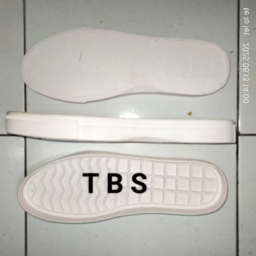 outsole alas sepatu sneakers pria