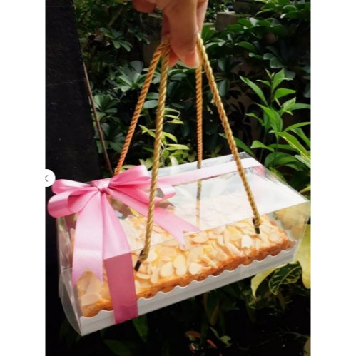 

Box Mika Tali 29 x 14 x 8 cm / Box Mika Hampers Alas Renda Ukuran 29x14x8 cm