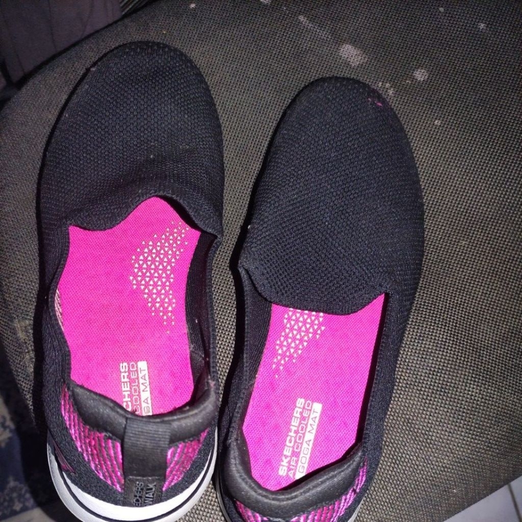 Sepatu Skechers Ukuran 38,5 second