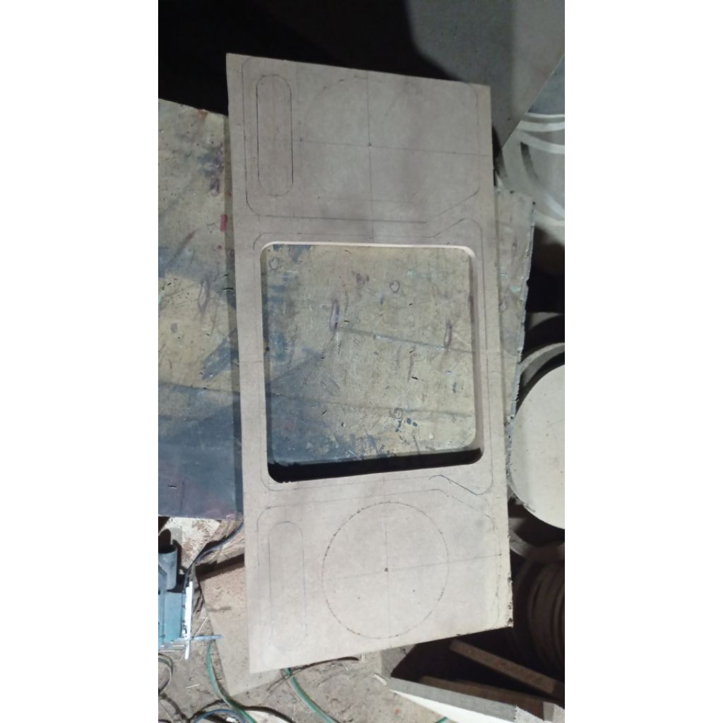 potongan kayu hardboard