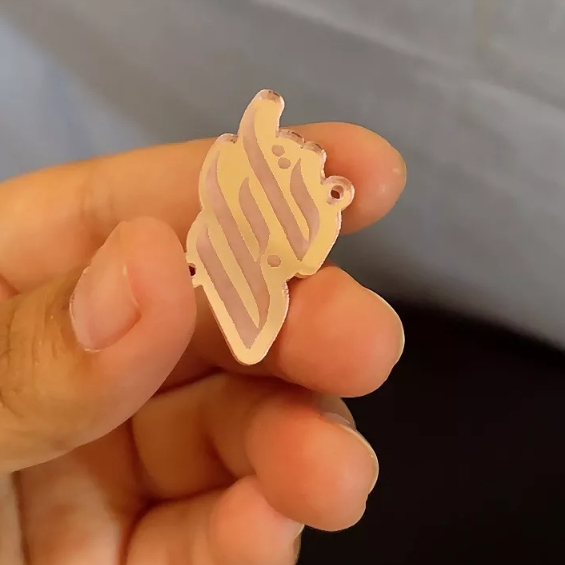 

Custom Label Akrilik - Label Hijab Inisial Nama Brand Usaha