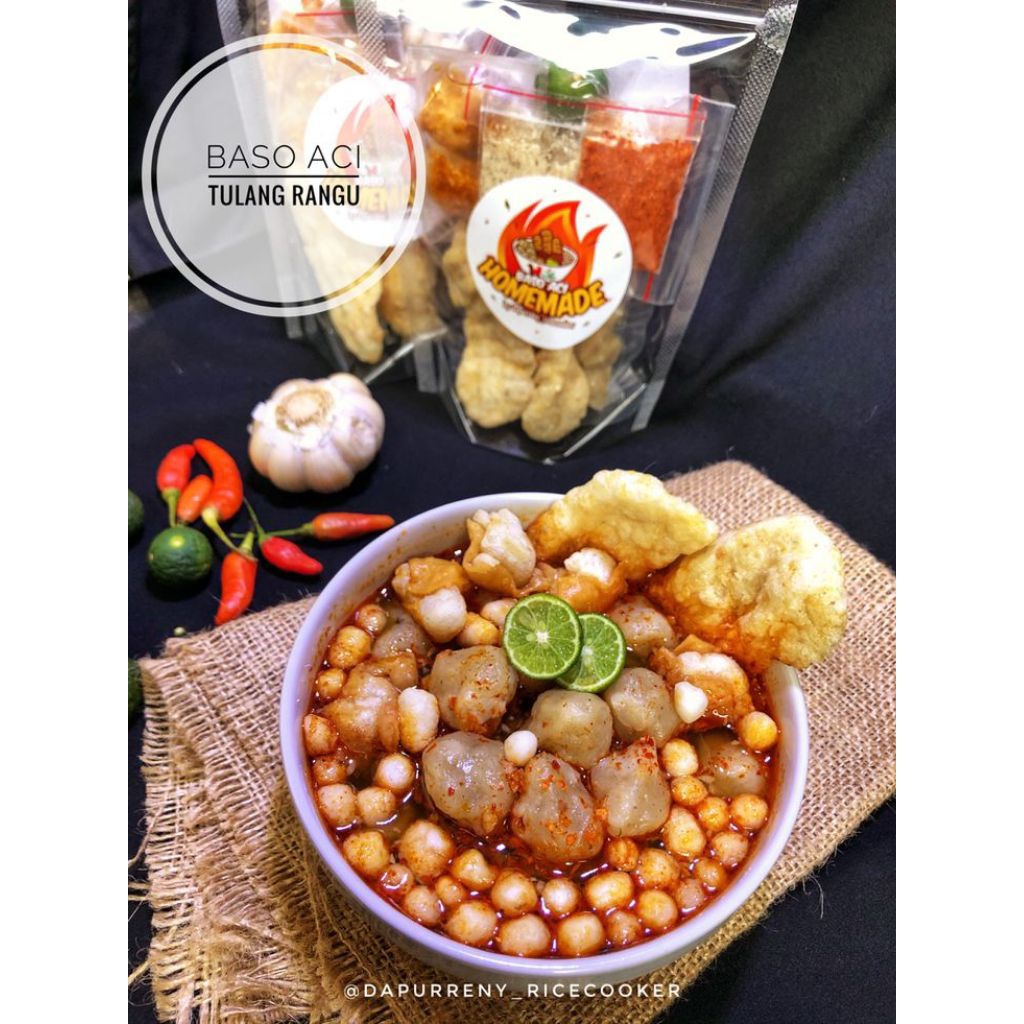 

Baso aci jumbo isi telor & ayam suwir mercon