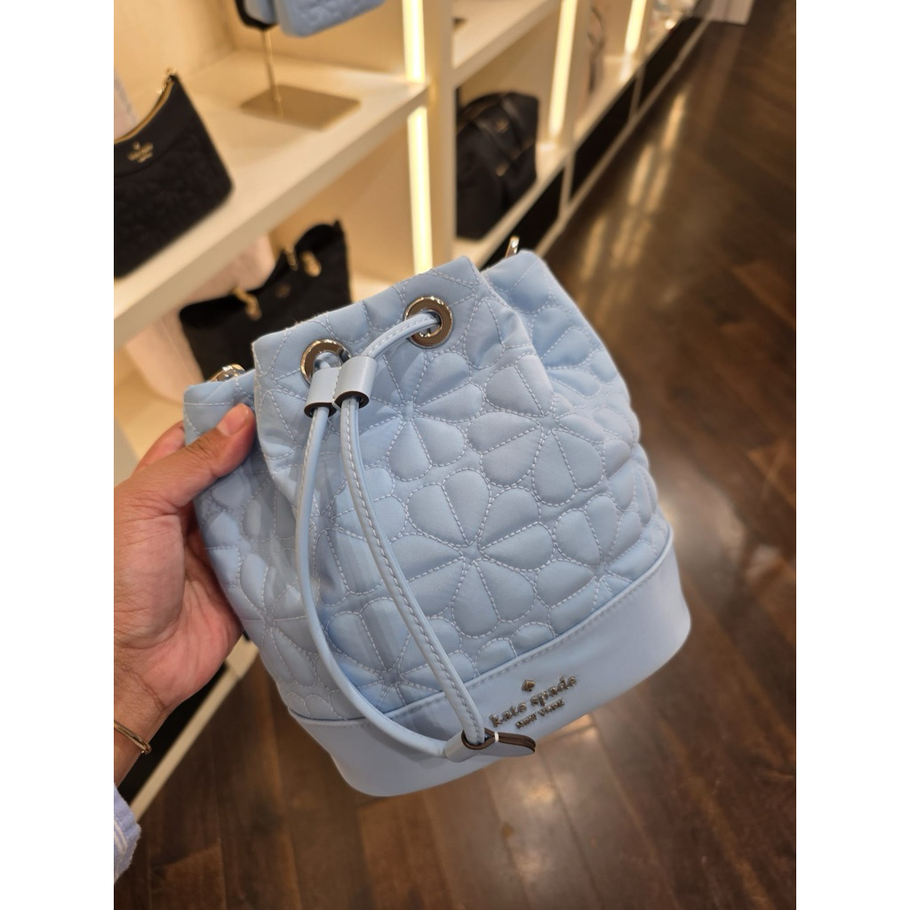 Tas Kate Spade Flower Quilted Fabric Small Bucket Crossbody Montauk Blue AUTHENTIC