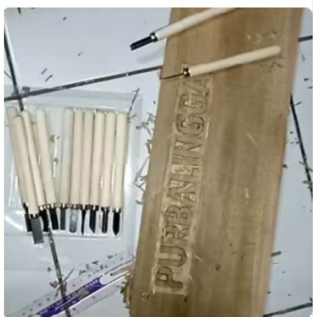 pahat ukir kayu set 12 pcs tajam bahan bagus