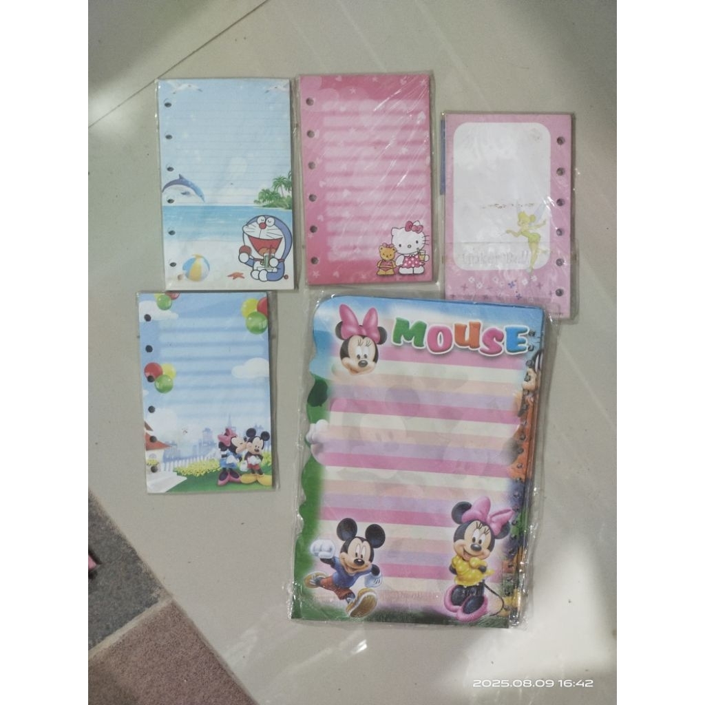 

Isi Binder A6 Lubang Ring Karakter-Fancy