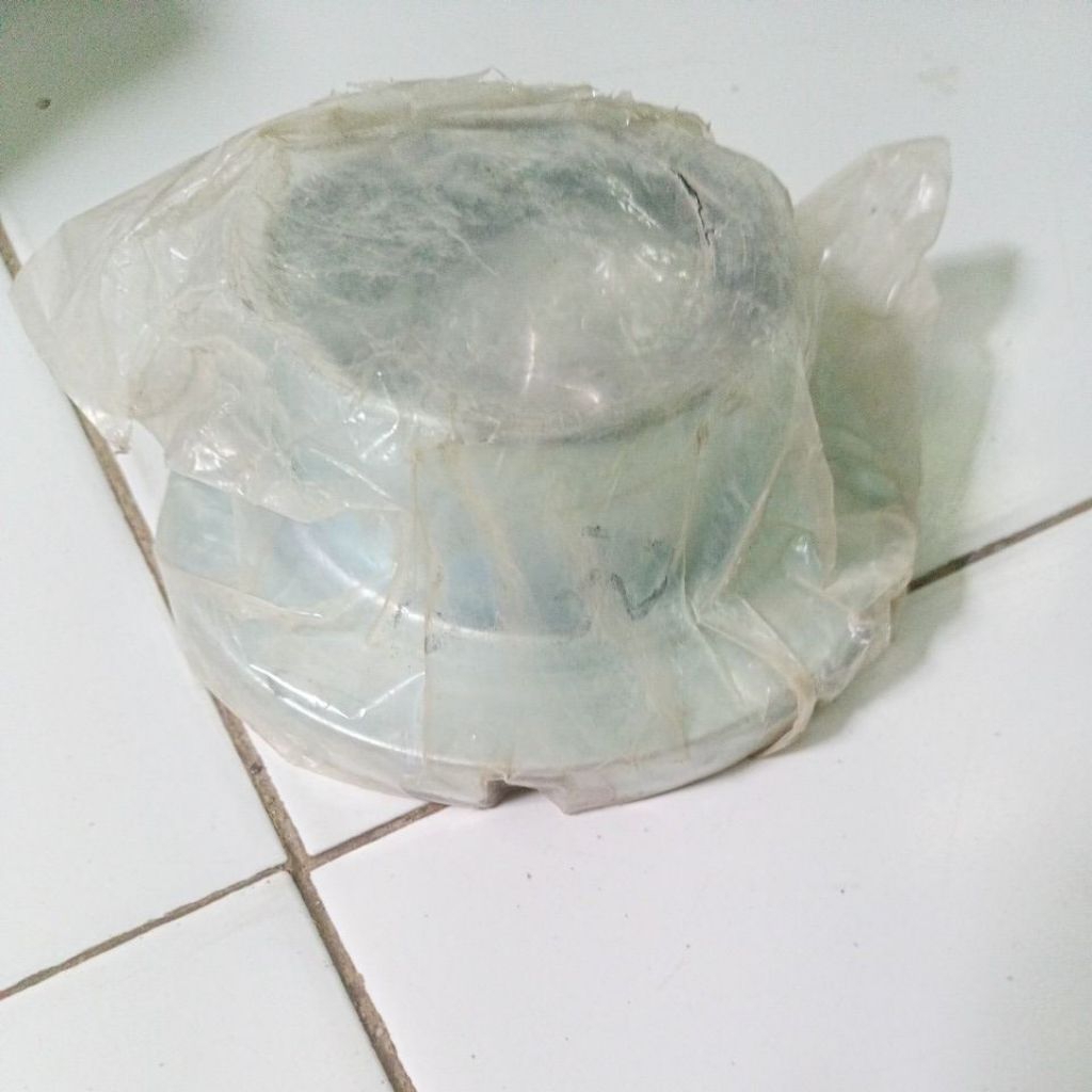 kap dalam kepala lampu petromax butterfly