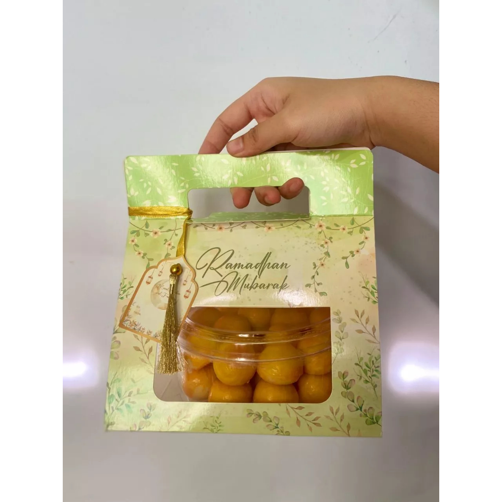 

Kotak Packaging Sleeve Toples jar Idul Fitri Ahmed 500 gram