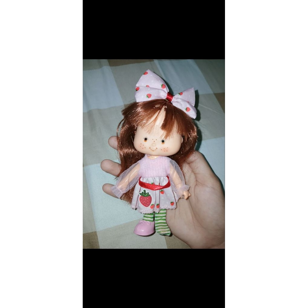 strawberry shortcake doll