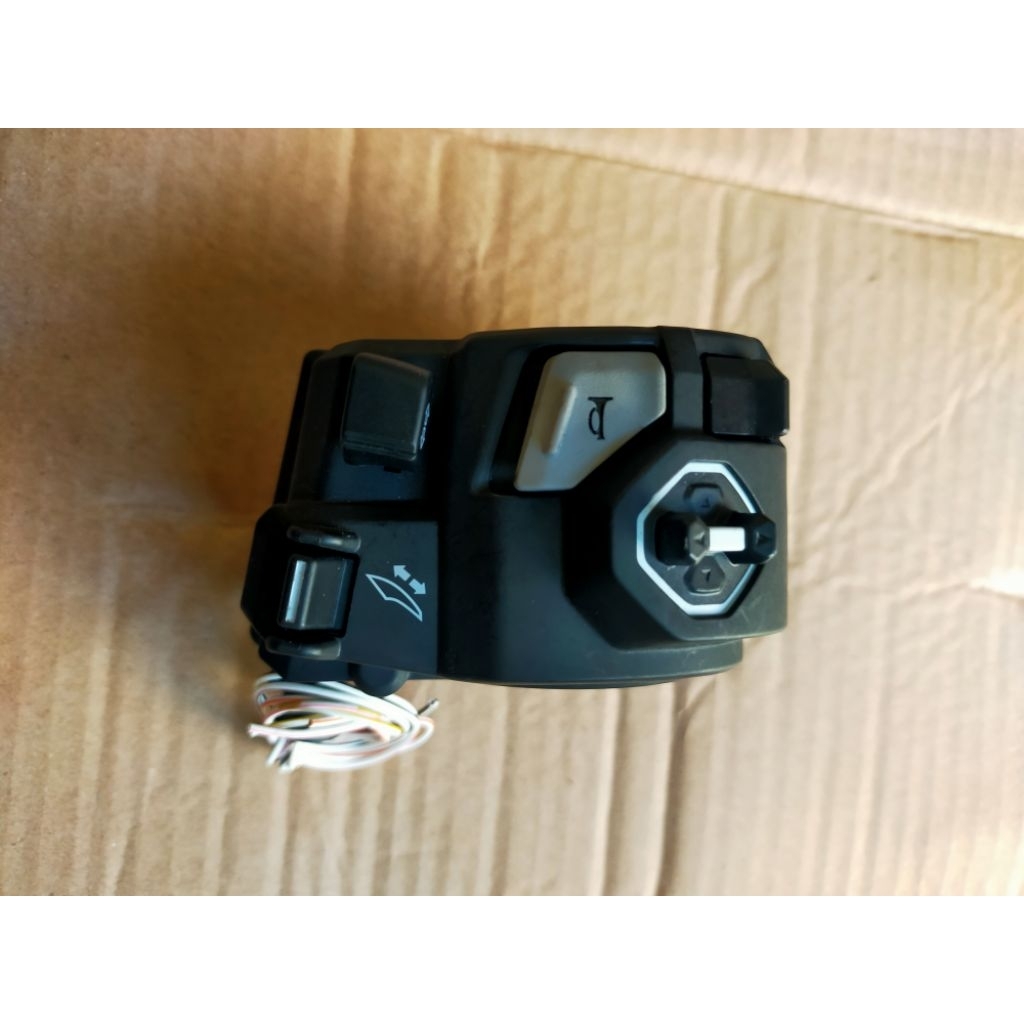 HOLDER KIRI GSX 1000CC/MOGE ORIGINAL