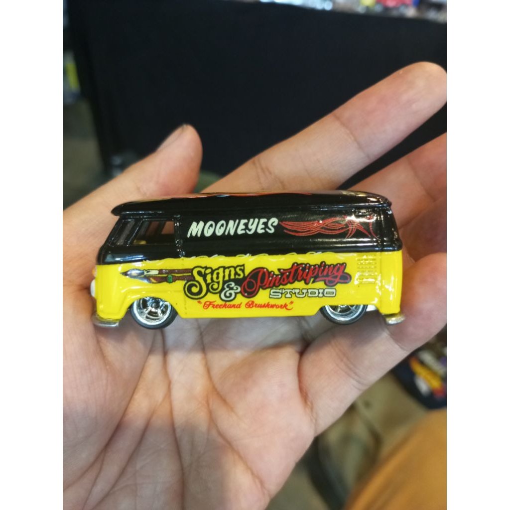 hot wheels vw t1 panel custom mooneyes