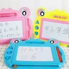 

Mainan papan tulis anak/ papan tulis karakter/ papan tulis magnet dengan pulpen magnet BELAJAR MENULIS