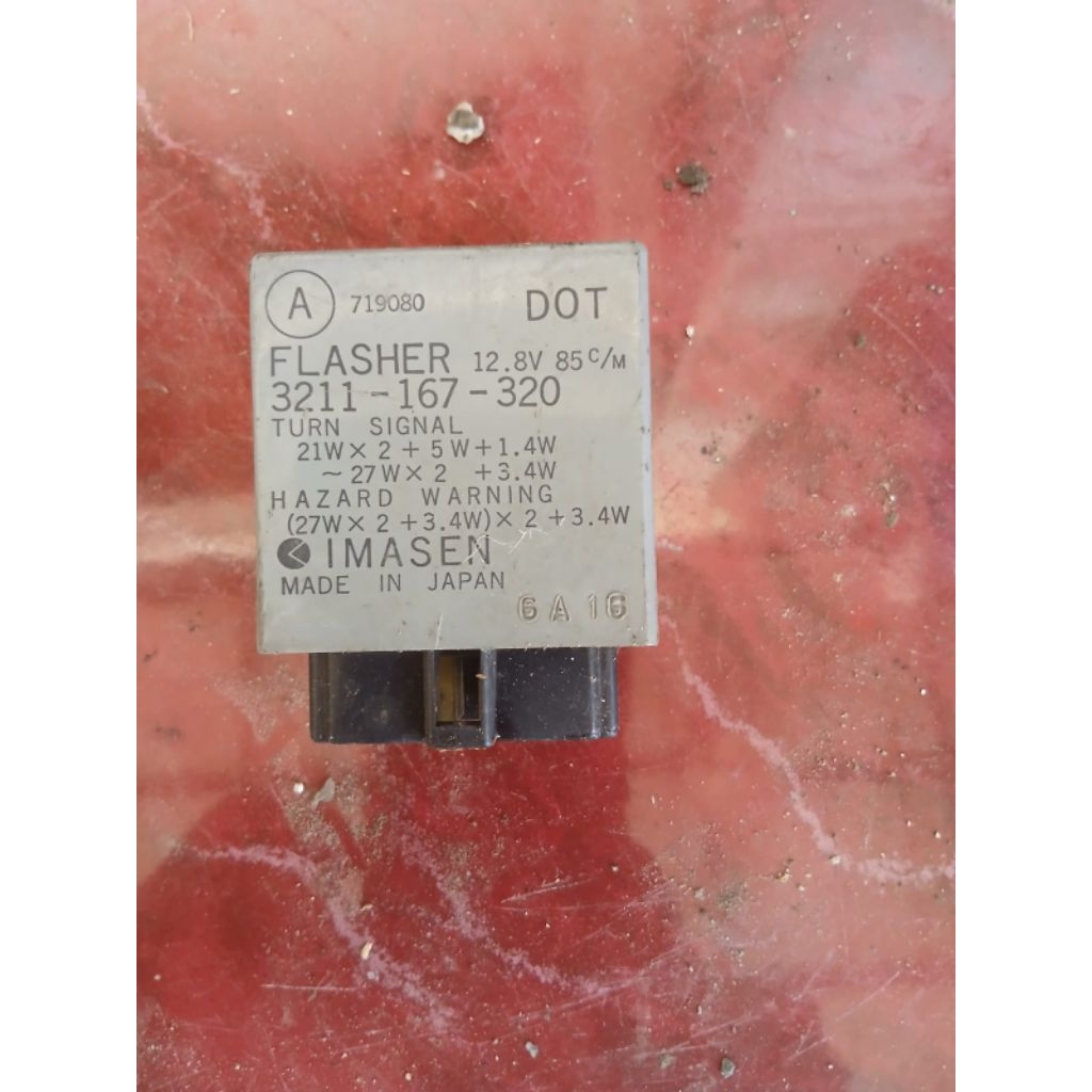 relay flasher sein Mazda familia lantis