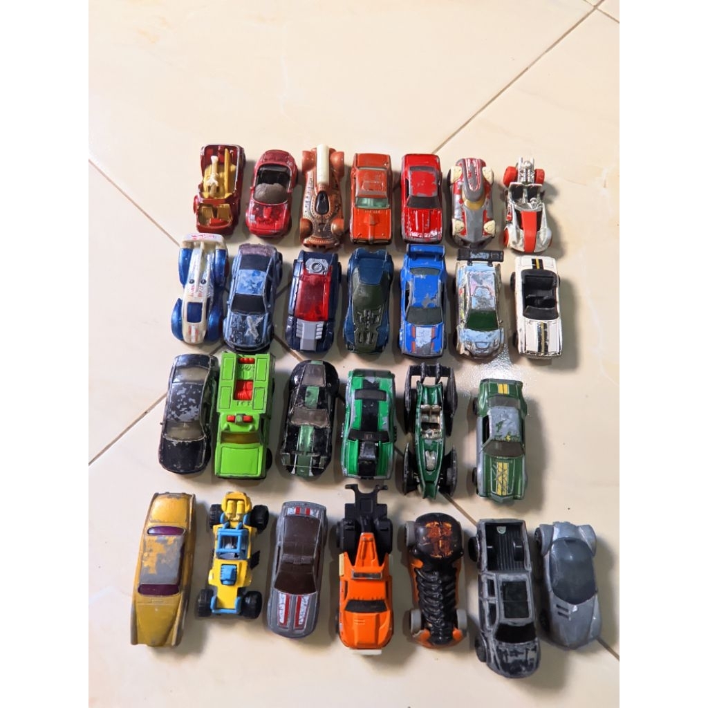 Diecast hotwheels bekas