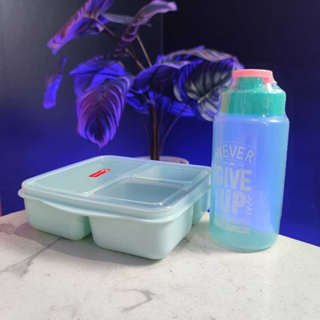 PAKET MURAH  kotak makan/ tempat makan/ lunch box/ souvernir ultah Clio nara+BOTOL MINUM PLASTIK / B