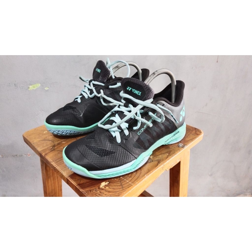 SEPATU BADMINTON BULUTANGKIS YONEX COMFORT Z