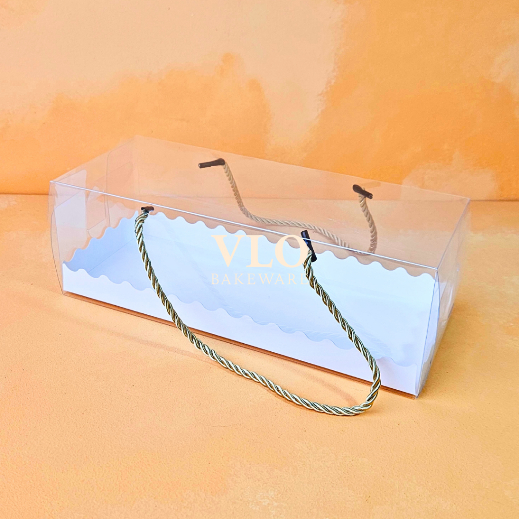 

Kotak kue mika ada handle tali | kotak kue hampers lebaran natal imlek bolu gulung spikoe premium